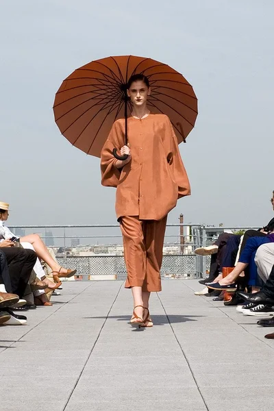 Look 13